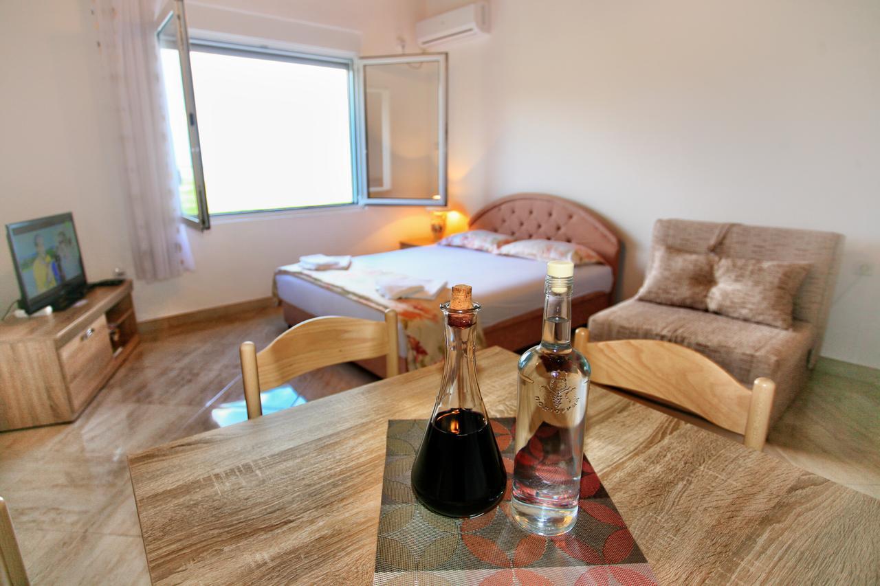 Apartments Lake View Virpazar Buitenkant foto